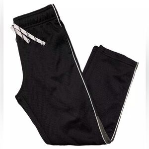 Black boy's pants, size 5-6,sports pants
for boy